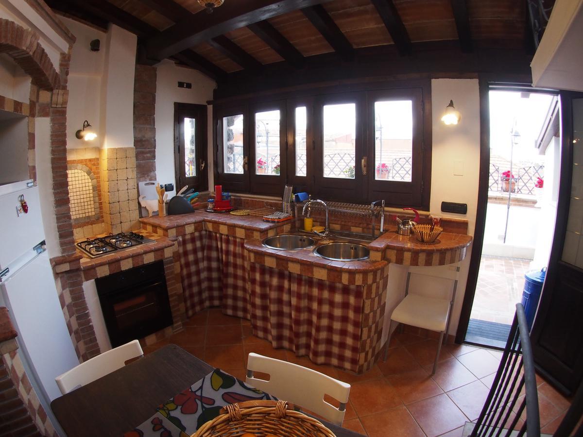Casa Felice Nel Centro Storico, Tra Etna E Mare Apartamento Catânia Exterior foto
